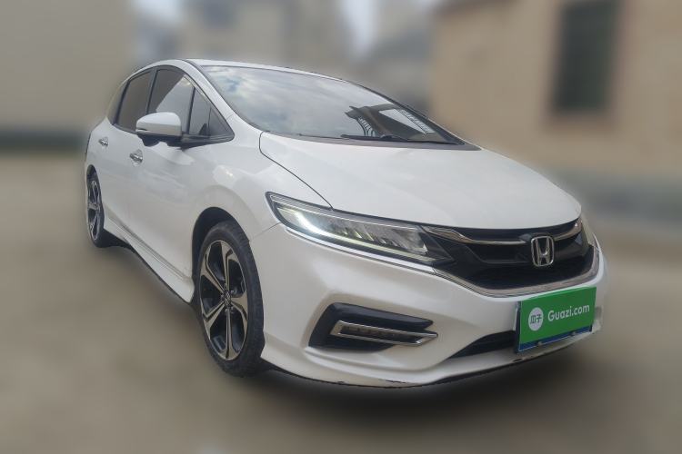 Used Honda Jade 2017 210 TURBO CVT Luxury Edition 5 Seats
