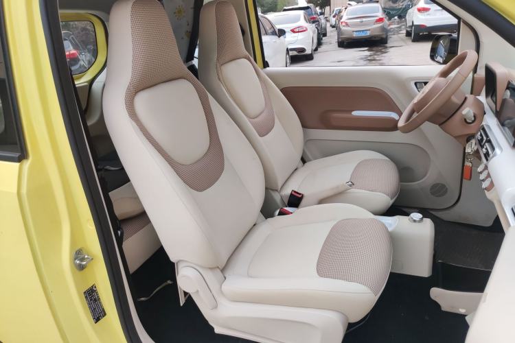 Used Wuling Hongguang MINIEV 2024 3rd Generation 215km Advanced Version Right Front Seat