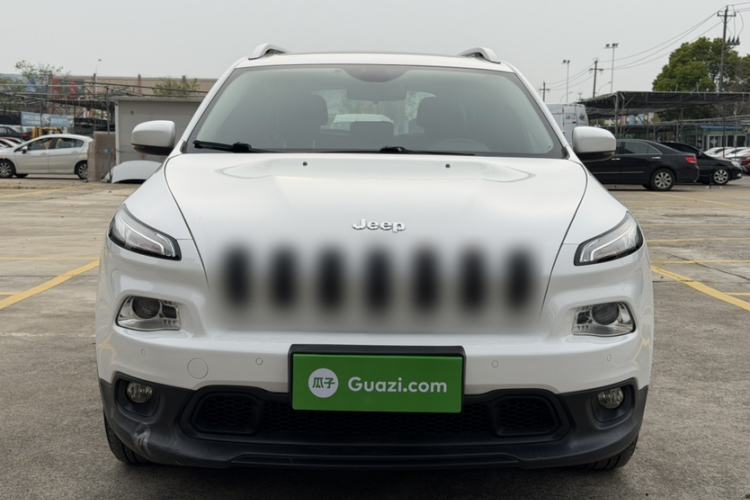 Used Jeep Cherokee 2016 2.4L Leading Edition
