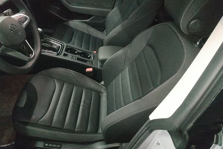 Used Volkswagen FAW-Volkswagen CC 2023 Hunting Vehicle 380TSI Hunter's Heart Edition