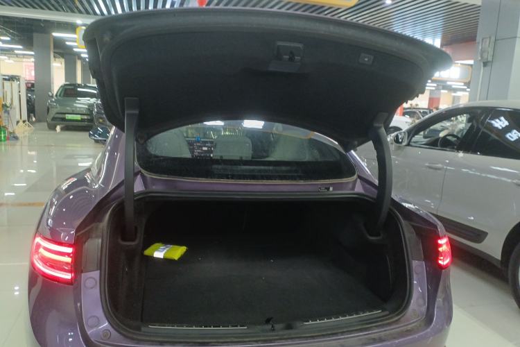 Used Hima Luxeed S7 2025 855 km Max