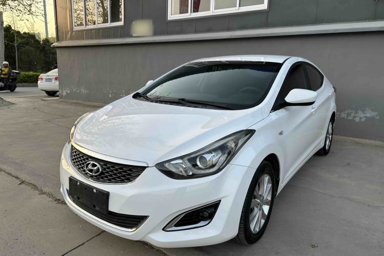Used Hyundai Elantra (5th Generation / Langdong) 2016 1.6L Automatic Smart Version