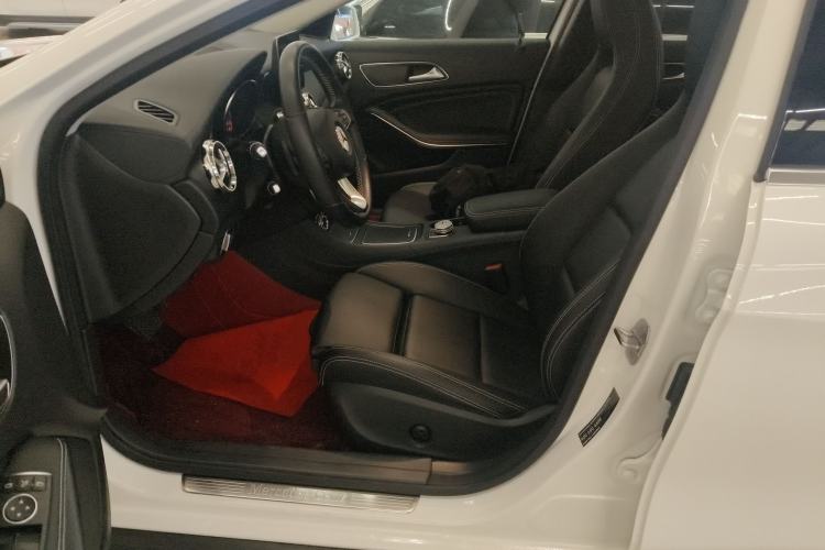 Used Mercedes-Benz GLA 2018 GLA 200 Fashion Model
