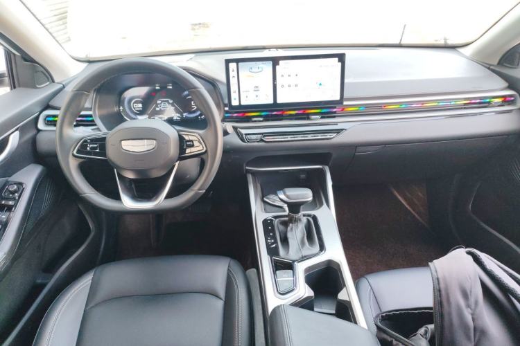 Used Geely Auto Emgrand 2025 4th Generation 1.5L CVT Luxury Version
