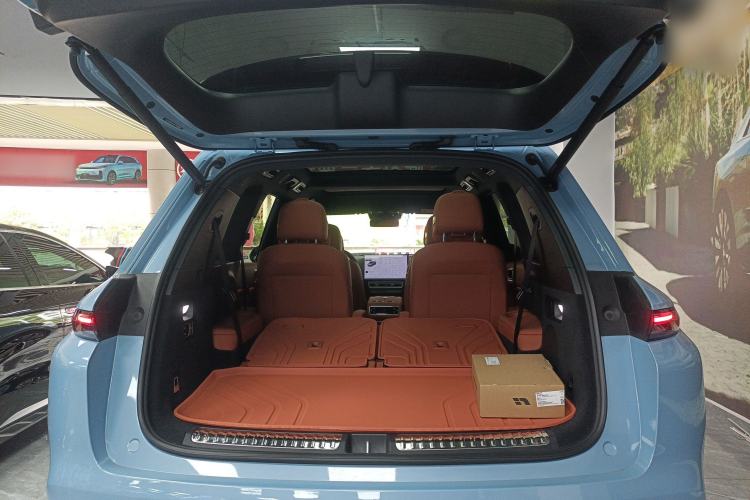 Used Li Auto L8 2025 Max Smart Refresh Edition