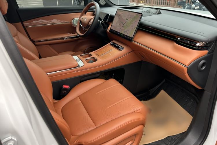 Used GAC Trumpchi Xiangwang S7 2025 205 km Max LiDAR Version Right Front Seat