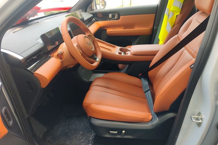 Used Wuling Xingguang S 2025 Model, 130km Flagship Edition Left Front Seat