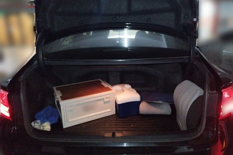 Used Lexus ES 2017 300h Mark Levinson Comfort Edition Trunk