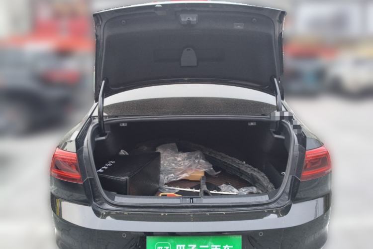 Used Volkswagen Magotan 2020 380TSI DSG Luxury Version Trunk