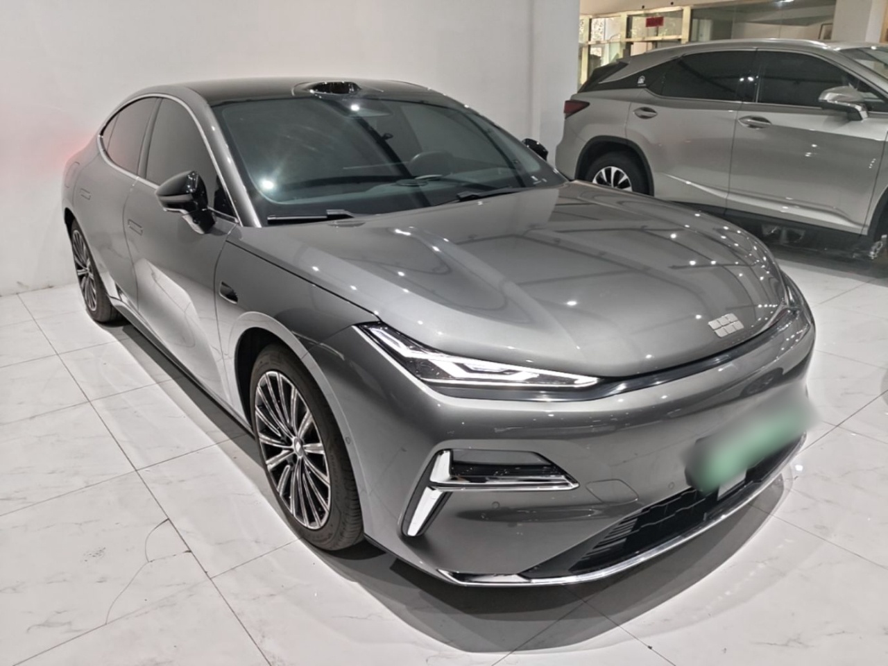 Geely Galaxy 8 2025 130km EM-P Starship Edition — снимка 3