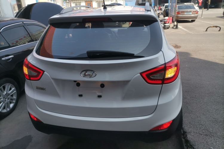 Used Hyundai ix35 2015 2.0L Automatic 2WD Smart Type China IV