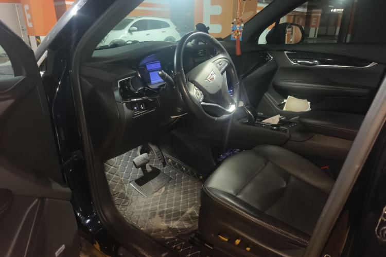 Used Cadillac XT6 2022 2.0T Six-Seater Four-Wheel-Drive Luxury Standard Edition
