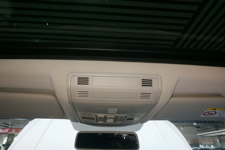 Used Volkswagen T-ROC 2022 280TSI DSG Two-Wheel Drive Elite PLUS