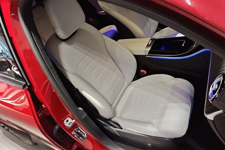 Used Mercedes-Benz GLC Coupe 2024 GLC 300 4MATIC Coupe SUV Right Front Seat