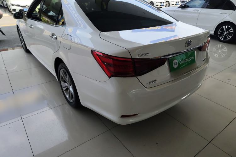 Used Toyota Crown 2015 2.0T Fashion Edition
