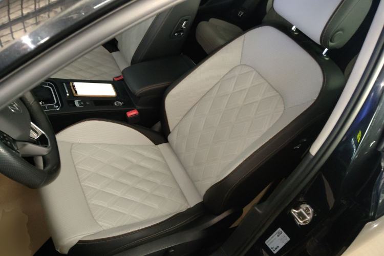 Used Volkswagen Magotan 2023 2 Million Units Commemorative Edition 330TSI DSG Luxury Version
