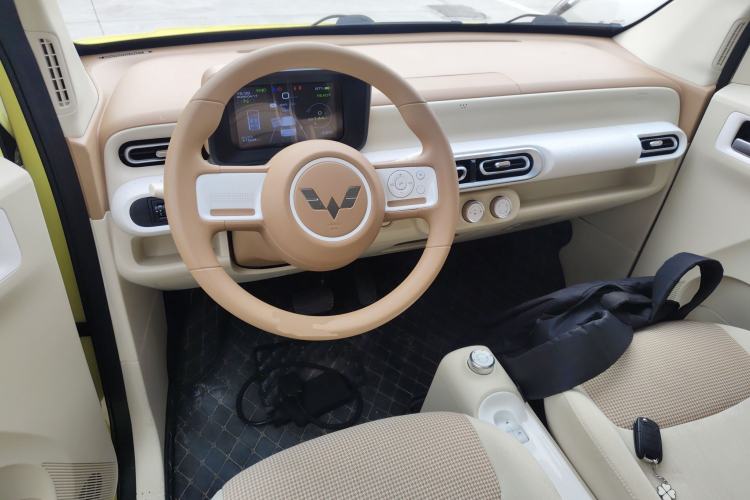 Used Wuling Hongguang MINIEV 2024 3rd Generation 215km Youth Edition