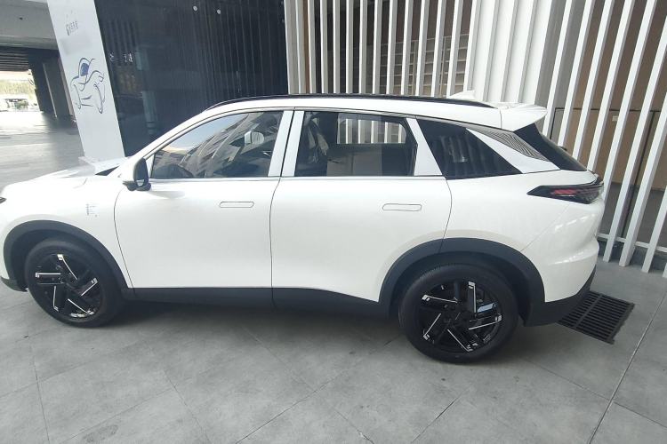 Used BAIC Rubik 2023 1.5T DCT Golden Edition
