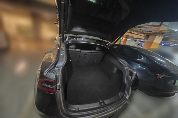 Used Tesla Model Y 2024 Rear-Wheel-Drive Version