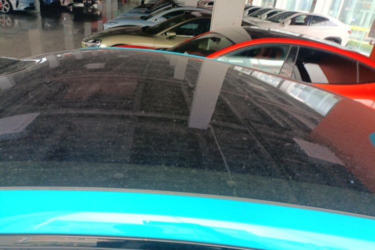 Used Xiaomi Auto SU7 2024 Four-Wheel Drive Ultra-Long Range Advanced Intelligent Driving Max Edition Roof