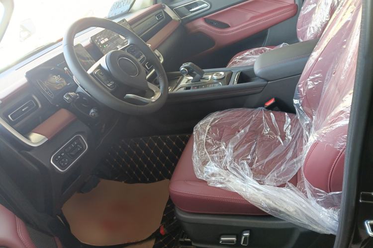 Used Great Wall Poer 2024 2.4T Off-Road Edition Automatic Diesel 4x4 Advanced Version Left Front Seat