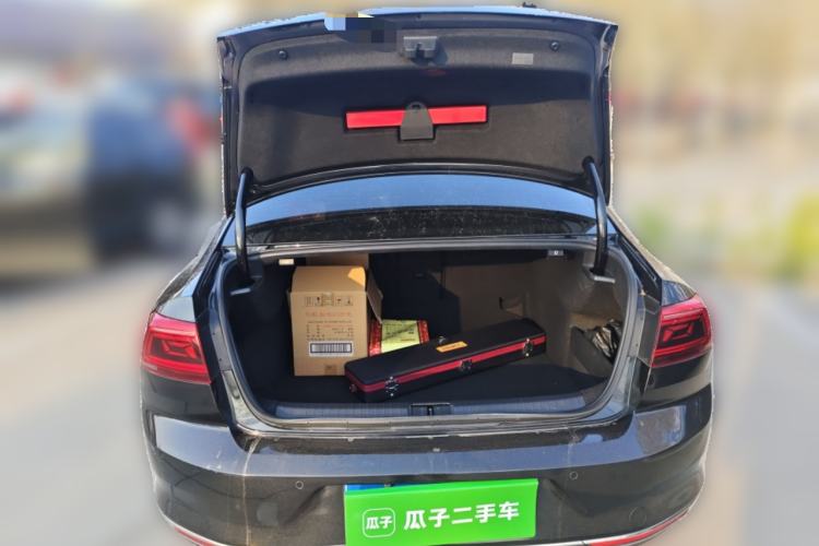 Used Volkswagen Magotan 2020 330TSI DSG Leading Model
