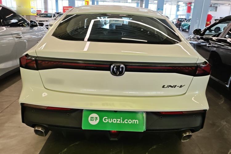 Used Changan UNI-V iDD 2023 ZhiDian iDD 1.5T 113km Smart & Fun Version
