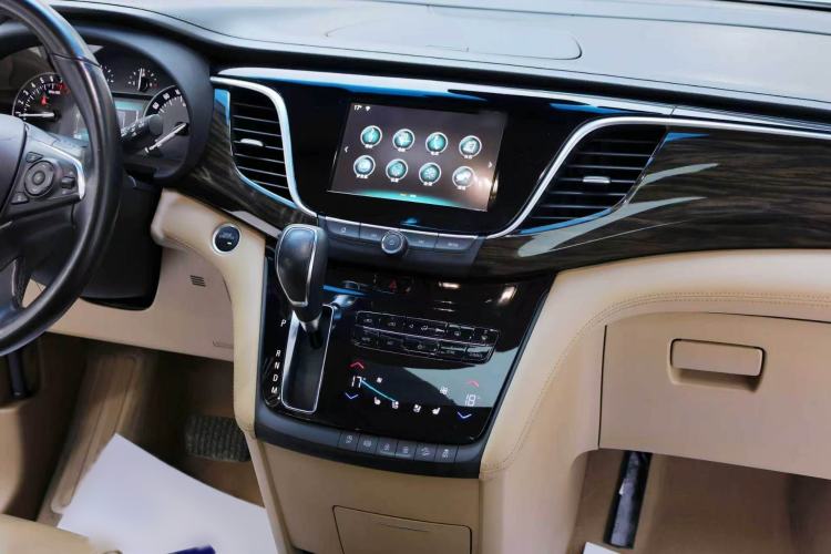 Used Buick GL8 2017 ES 28T Flagship Model China V Standard
