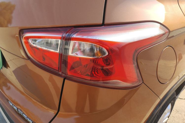 Used Baojun 510 2017 1.5L manual Comfort trim