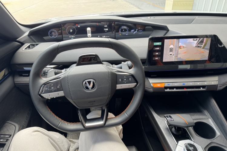 Used CHANGAN UNI-V 2024 1.5T Prestige Sport Edition
