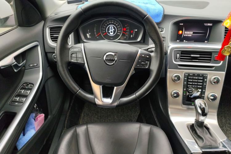 Used Volvo S60 2018 S60L T3 Smart Progress Edition
