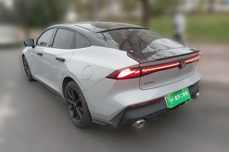 Used CHANGAN UNI-V iDD 2023 ZhiDian iDD 1.5T 113km ZhiKu Model Rear Left 45 Deg