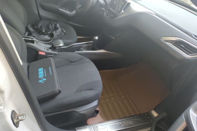 Used Peugeot 2008 2014 1.6L Automatic Fashion Edition
