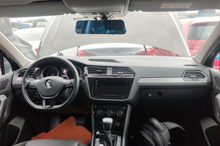 Used Volkswagen Tiguan L 2019 Updated Version 330TSI Automatic Two-Wheel Drive Panoramic Comfort Edition China VI Standard