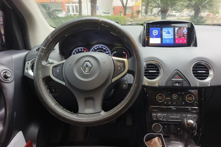 Used Renault Koleos 2014 2.5L 4x4 Comfort Edition
