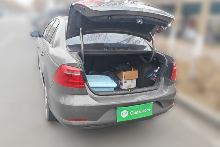 Used Volkswagen Bora 2013 1.6L Automatic Comfort Model Trunk