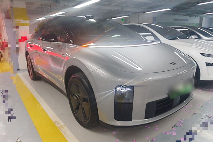 Used Li Auto i6 2025 Model Two-Wheel-Drive Standard Type Exterior 1