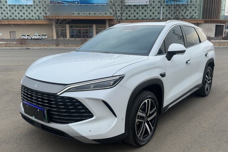 Used BYD Song L DM-i 2025 Intelligent Driving Version 112 km Beyond-Range Type Front Left 45 Deg