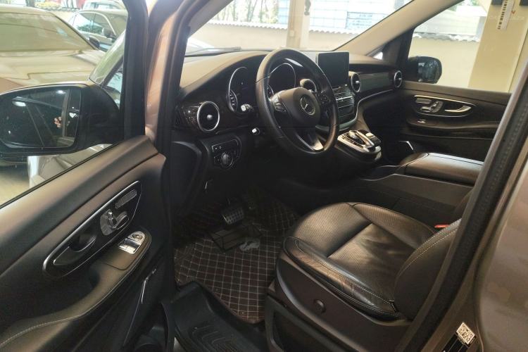 Used Mercedes-Benz V-Class 2017 V 260 Prestige Edition