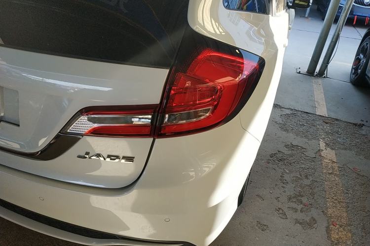 Used Honda Jade 2017 1.8L automatic Comfort version 5 seats