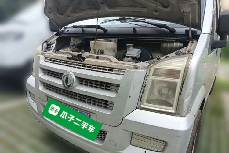 Used Dongfeng Xiaokang C37 2013 Dongfeng Sokon C37 seven-seater 1.4L