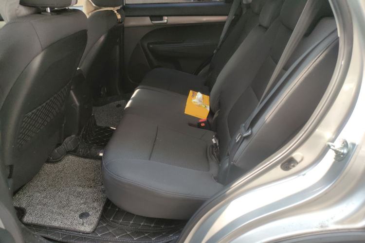 Used Kia Sorento 2012 2.4L Gasoline Comfort Edition
