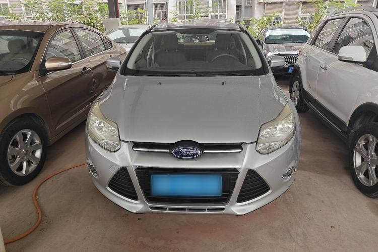 Used Ford Focus 2012 Sedan 1.6L Manual Comfort Model
