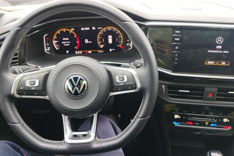 Used Volkswagen Tayron 2022 380TSI Four-Wheel Drive R-Line Connected Version Center Console