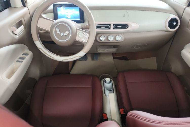 Used Wuling Hongguang MINIEV 2025 Four-Door Version Advanced Edition
