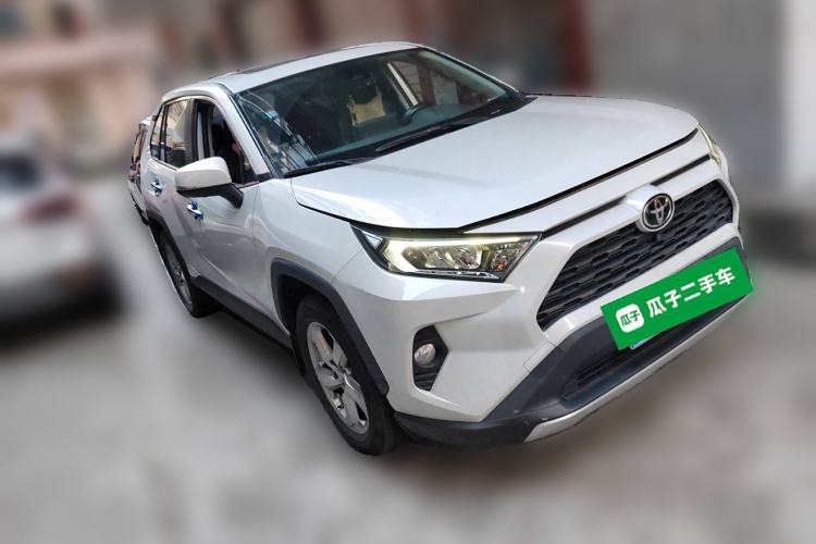Used Toyota RAV4 2021 2.0L CVT Two-Wheel Drive Fashion Edition