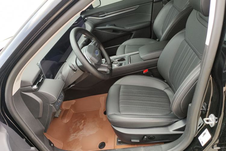 Used Ford Mondeo 2025 2.0T EcoBoost Luxury Version Left Front Seat