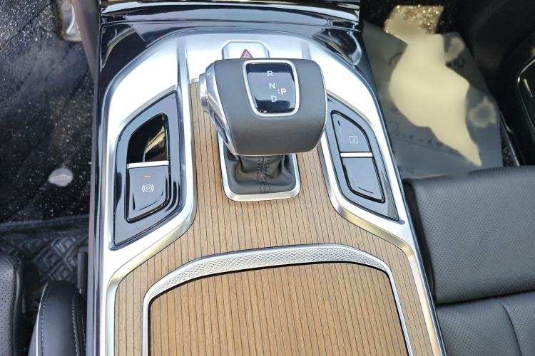 Used Hongqi E-HS9 2022 690 km Range Flagship Edition Six Seats Gear Lever