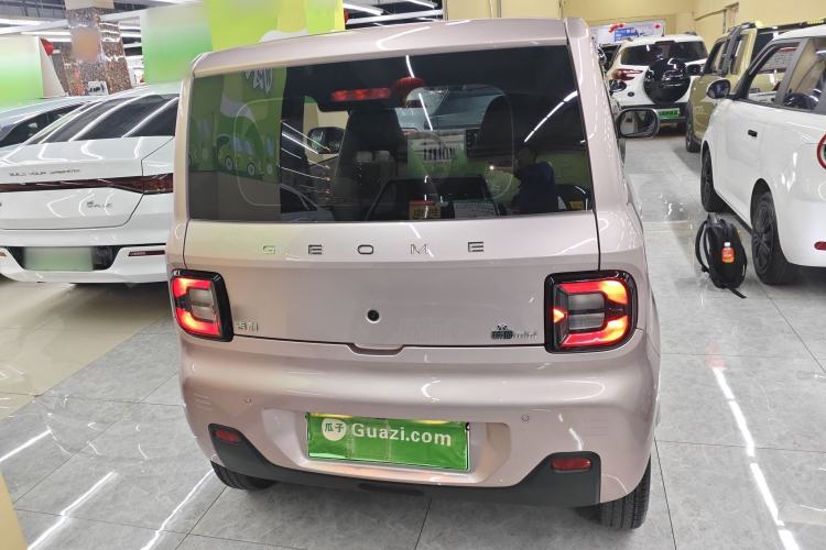 Used Geely Galaxy Panda 2023 Panda Mini 200km Endurance Bear
