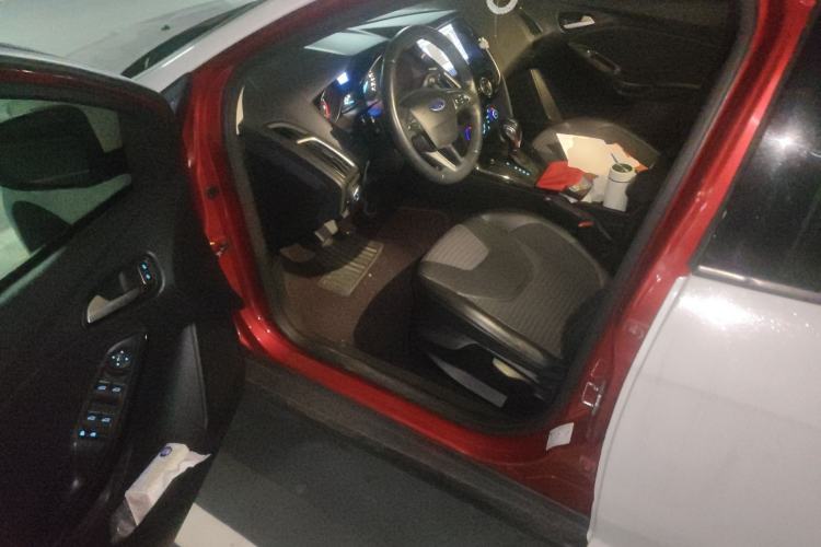 Used Ford Focus 2015 Sedan 1.6L Automatic Trend Model Driver Seat